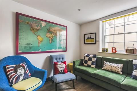 113 Fairview Road, Cheltenham, GL52 2EX