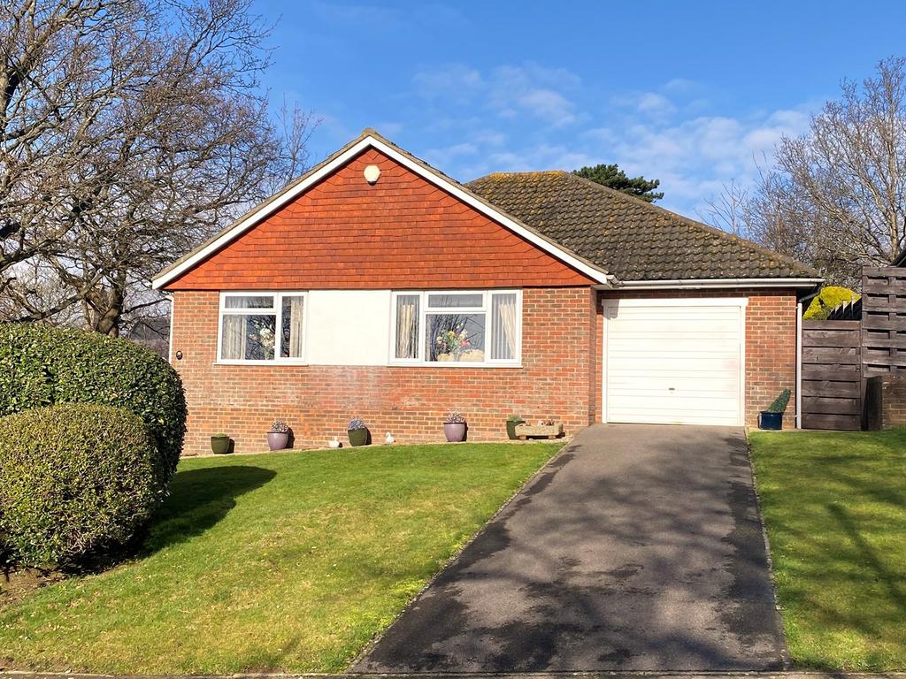 Hillborough Close, Little Common, Bexhill On Sea, TN39 2 bed detached