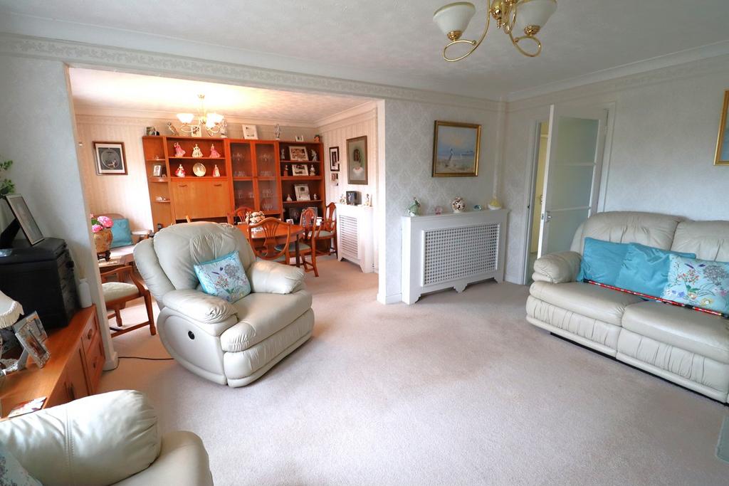 Hillborough Close, Little Common, Bexhill On Sea, TN39 2 bed detached