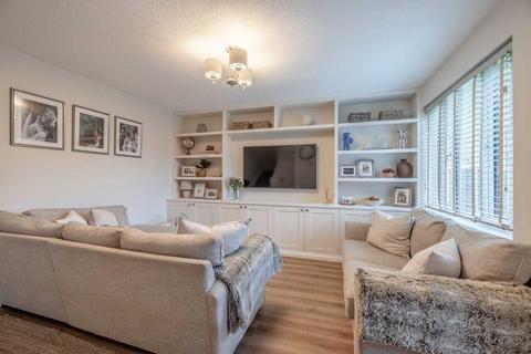 42 Cobb Close, Datchet, Slough, SL3 9QZ
