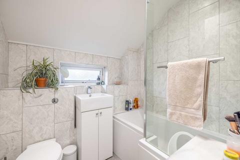 42 Cobb Close, Datchet, Slough, SL3 9QZ