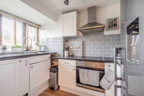 42 Cobb Close, Datchet, Slough, SL3 9QZ