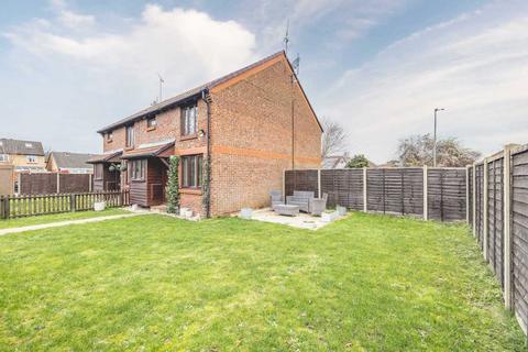42 Cobb Close, Datchet, Slough, SL3 9QZ