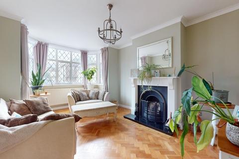 21 Milton Hall Road, Gravesend, DA12 1QN