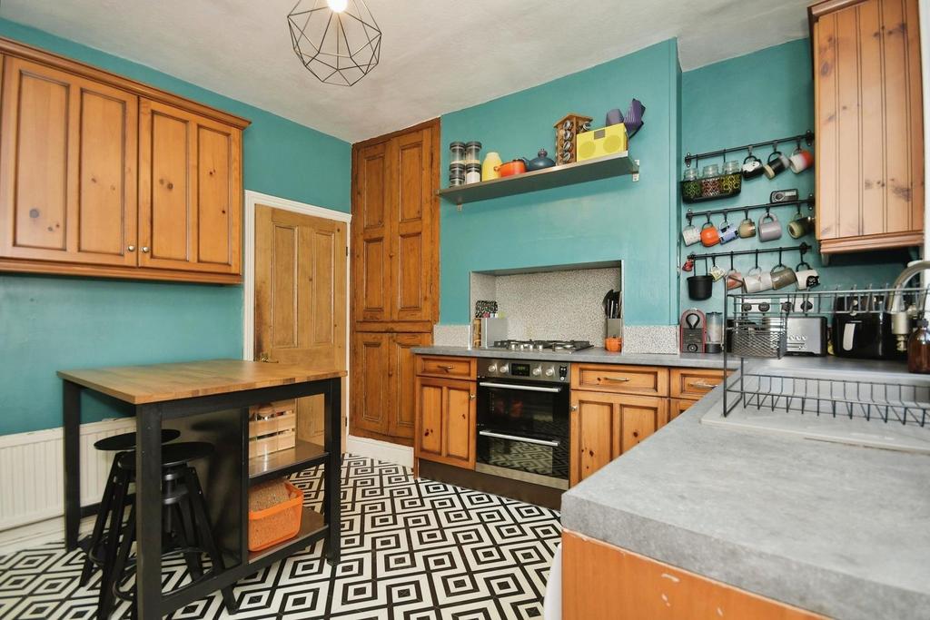 Dining kitchen