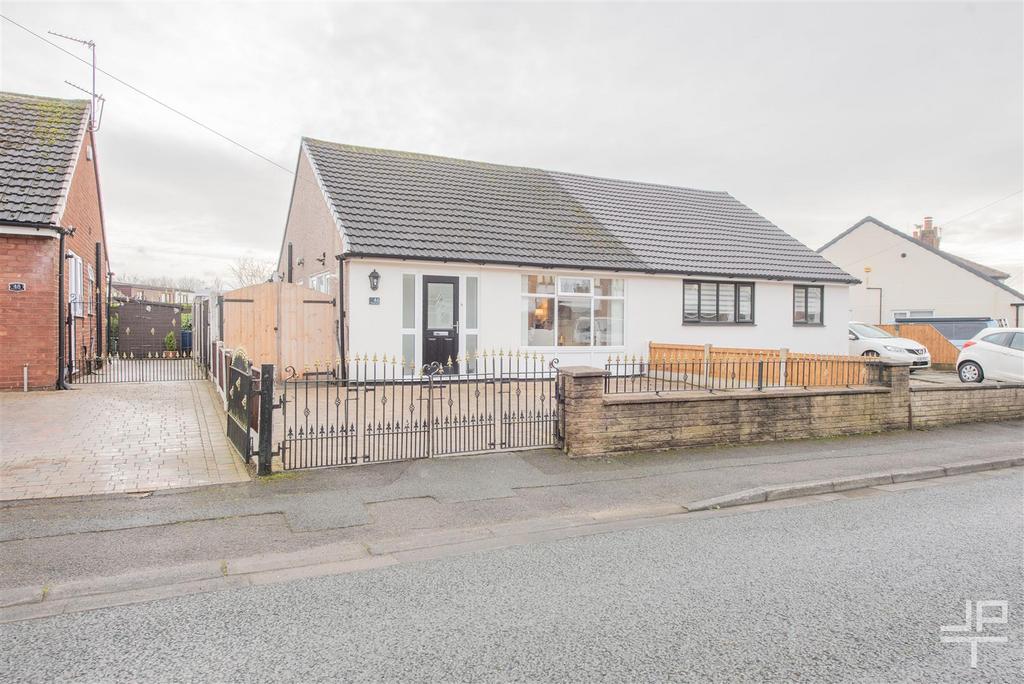 Hendon Street, Leigh WN7 2 bed semidetached bungalow £219,950