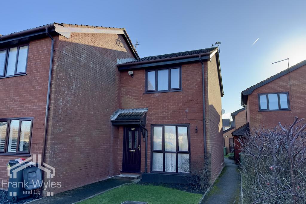St Davids Grove, Lytham St Annes, Lancashire 2 bed mews for sale £110,000