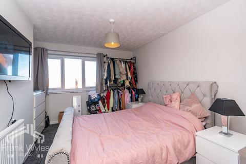 2 bedroom mews for sale, St Davids Grove, Lytham St Annes, Lancashire