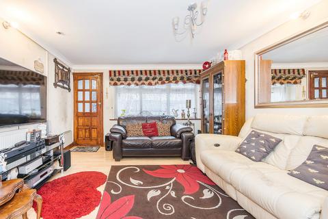 3 bedroom terraced house for sale - Hampton Road, Ilford, IG1
