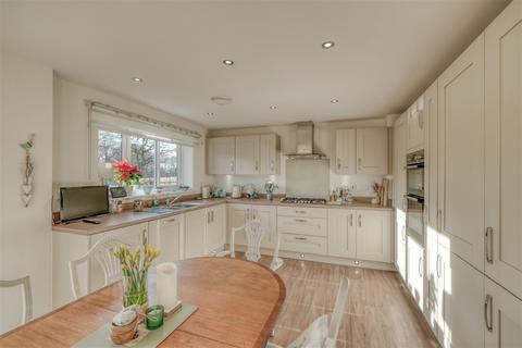10 Aconbury Close, Webheath, Redditch, B97 5UL