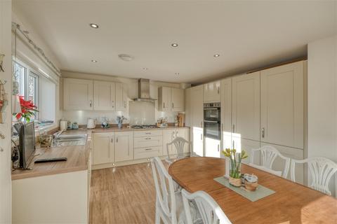 10 Aconbury Close, Webheath, Redditch, B97 5UL