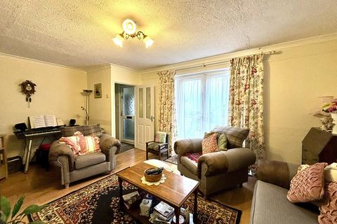 1 Ffynnonau, Crickhowell, NP8 1DA