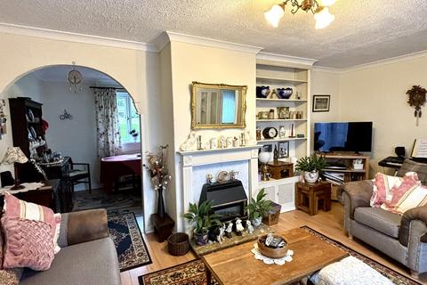 1 Ffynnonau, Crickhowell, NP8 1DA