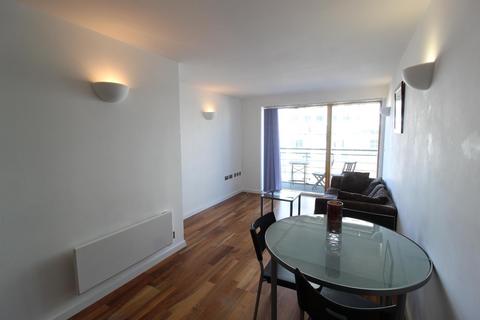 2 bedroom flat to rent - Riverside Way, Leeds, West Yorkshire, UK, LS1