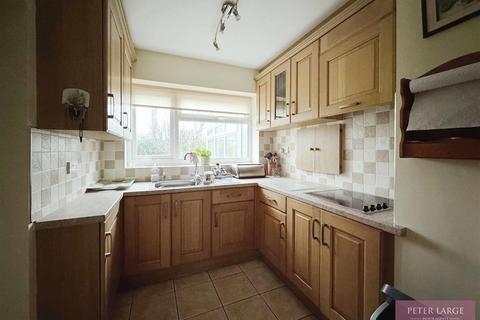 4 bedroom semi-detached house for sale, 37 Handsworth Crescent Rhyl LL18 4HP