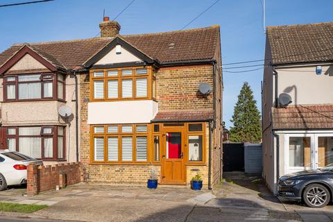 3 bedroom semi-detached house for sale, Birch Road, Romford, RM7