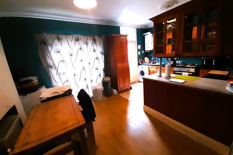 32 Cobham Street, Gravesend, DA11 0SA