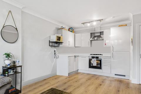 Flat 3, Power House, 87 West Street, Harrow, HA1 3EL