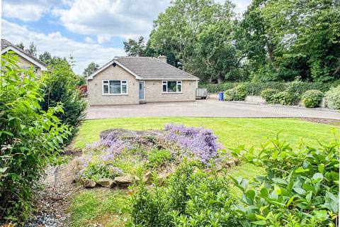 4 bedroom detached bungalow for sale, Station Road, Doncaster DN5