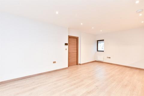 2 bedroom ground floor flat for sale, Clearway Court, Croydon Road, Caterham, Surrey