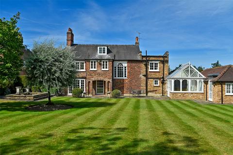 4 bedroom detached house for sale, West Common, Gerrards Cross, Buckinghamshire, SL9