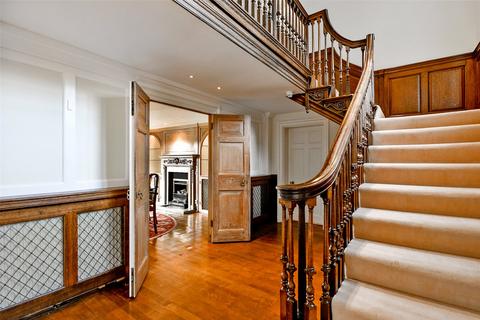 4 bedroom detached house for sale, West Common, Gerrards Cross, Buckinghamshire, SL9