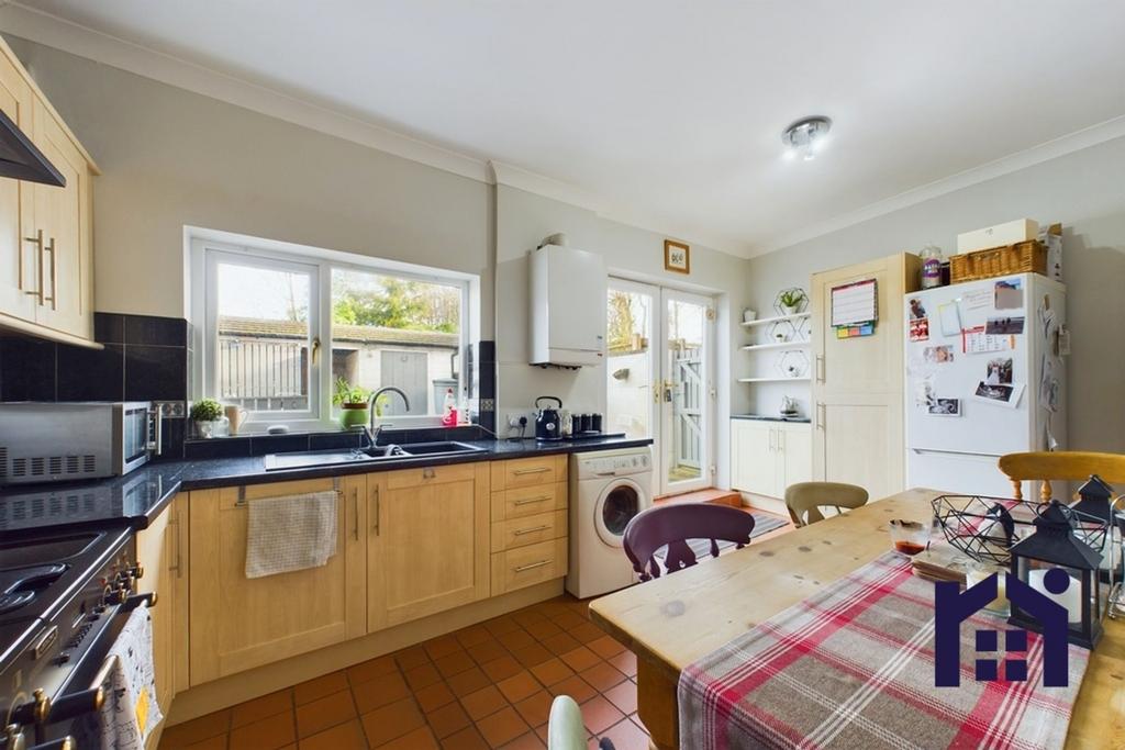 Dining kitchen