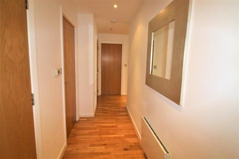 2 bedroom apartment to rent, Whitehall Quay,, Leeds, LS1