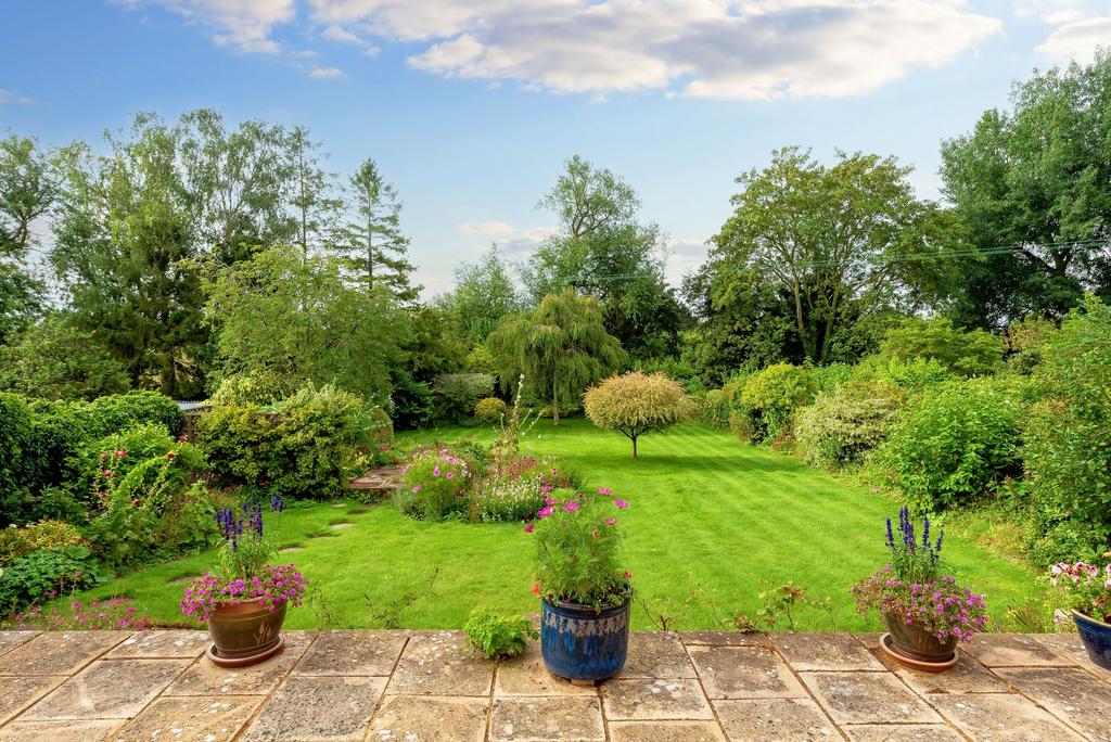 South Leigh, Witney OX29 4 bed detached house for sale £675,000