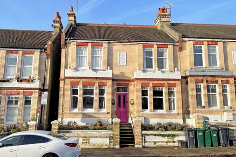 4 bedroom semi-detached house for sale - Hollingbury Park Avenue, Brighton BN1