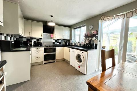 30 Brecon Close, Paignton, TQ4 7GF