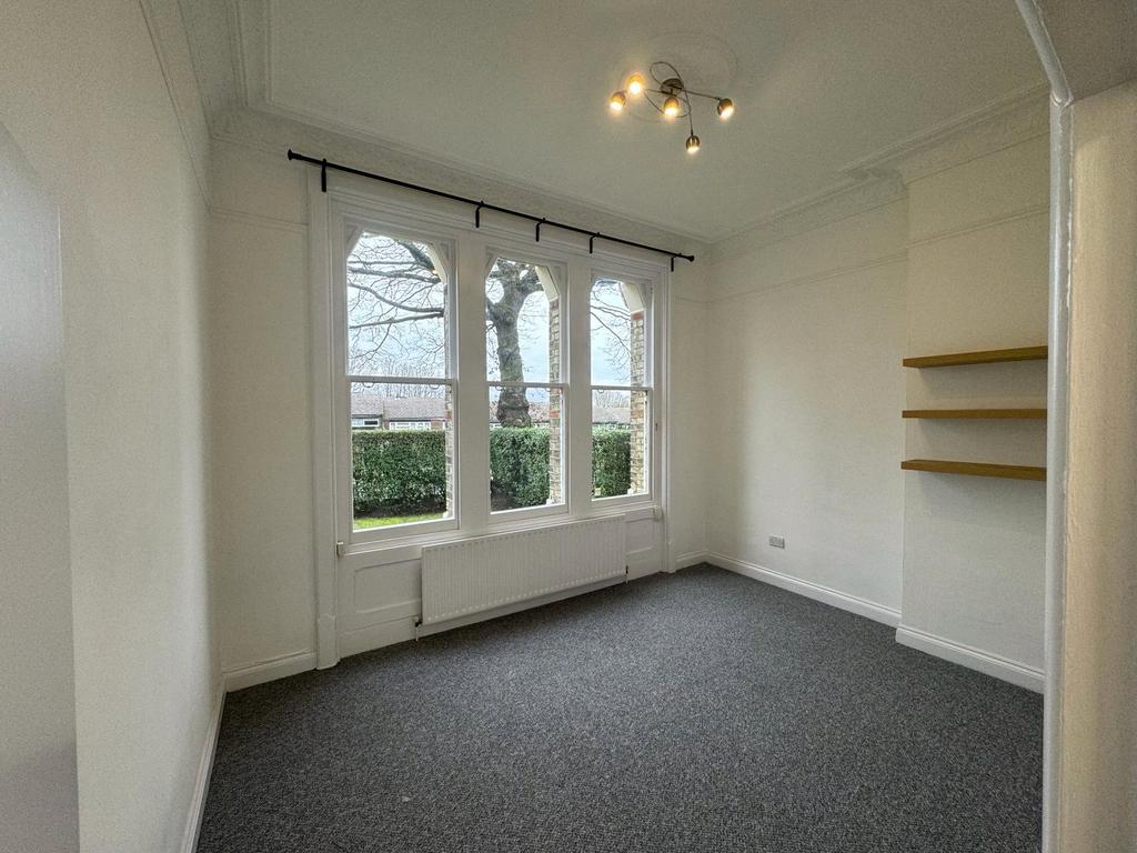 Westwood Hill, London, SE26 1 bed flat for sale £325,000