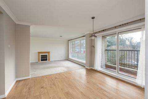 15 Belvedere Park, Edinburgh, EH6 4LR