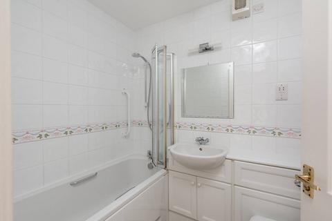 15 Belvedere Park, Edinburgh, EH6 4LR