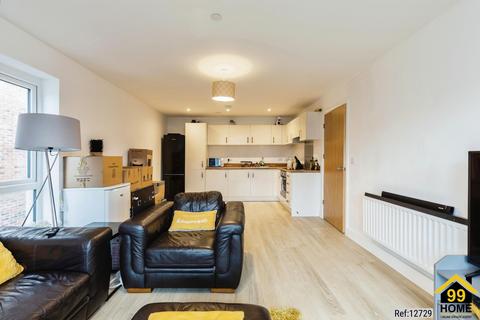 2 bedroom flat for sale, Hobbs Way, Gloucester, GL2
