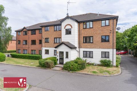 1 bedroom flat to rent, Parrotts Field, Hoddesdon EN11