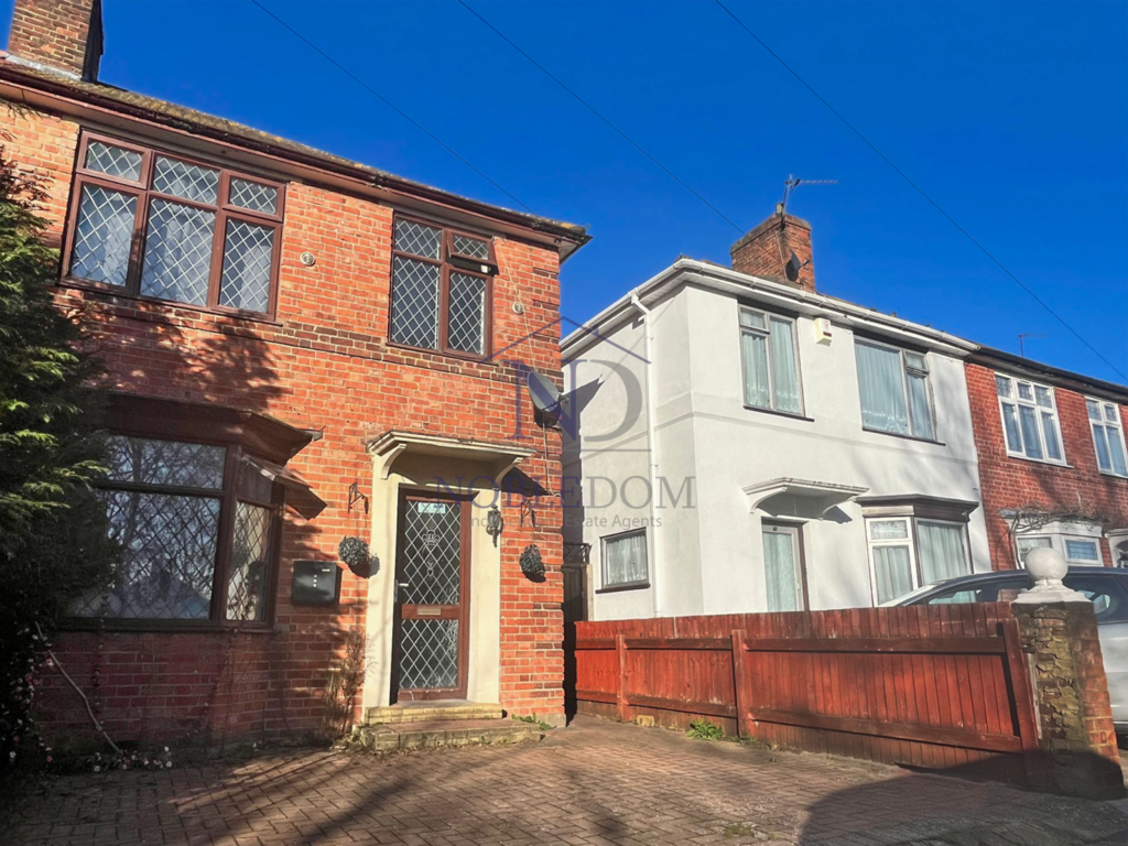 Hounslow Tw3 3 Bed Semi Detached House £575 000