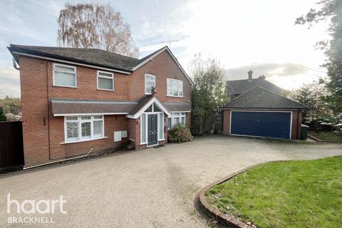 4 bedroom detached house to rent, Long Hill Road, Bracknell