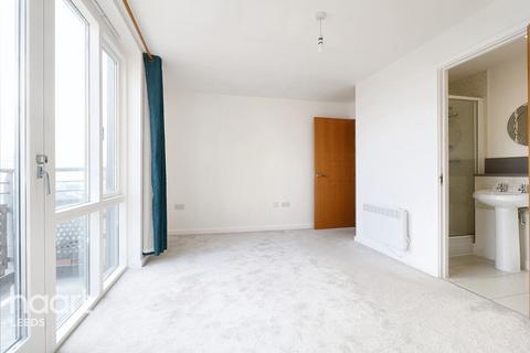 2 bedroom apartment for sale, Elmwood Lane, Leeds