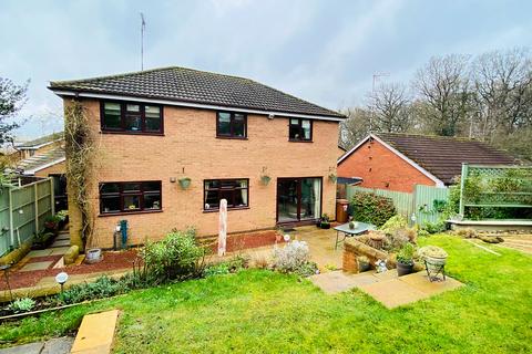 4 bedroom detached house for sale - Cul De Sac Location - Greys Drive, Groby, LE6