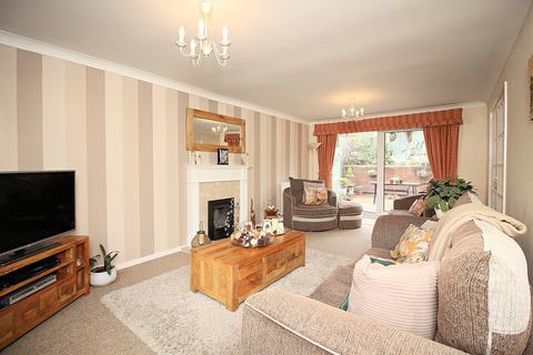 4 bedroom detached house for sale - Cul De Sac Location - Greys Drive, Groby, LE6