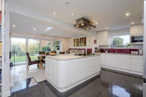 4 Stockfield Road, Claygate, Esher, KT10 0QG
