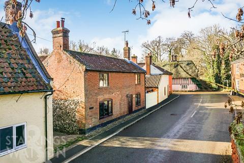 2 bedroom cottage for sale, Crown Road, Buxton, Norwich