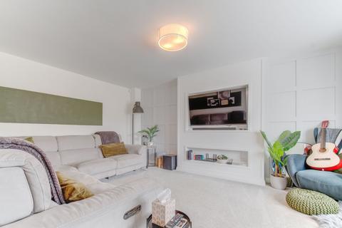 8 Faxfleet Street, Webheath, Redditch, B97 5BX