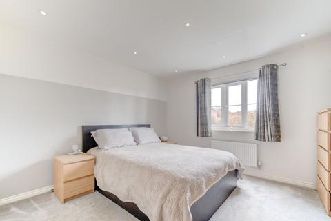 8 Faxfleet Street, Webheath, Redditch, B97 5BX