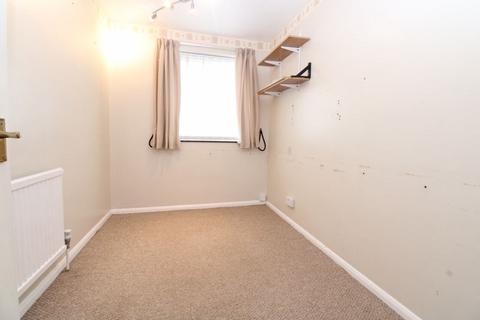 3 bedroom house to rent, High Street, Bedford MK44