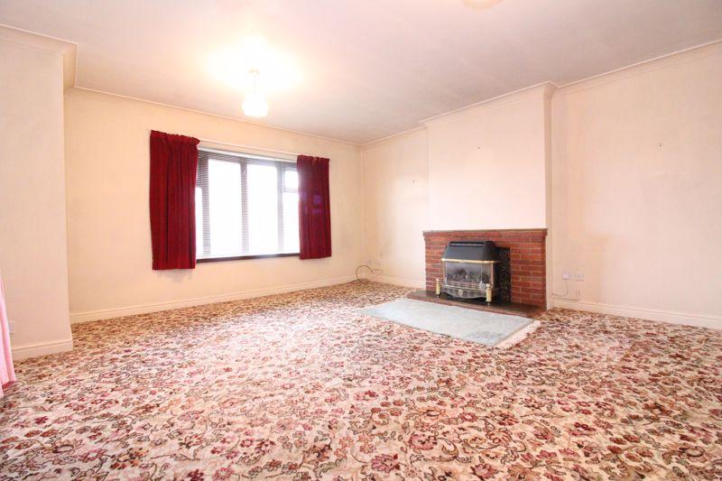 Windermere Drive, Kingswinford DY6 4 bed detached house for sale £375,000