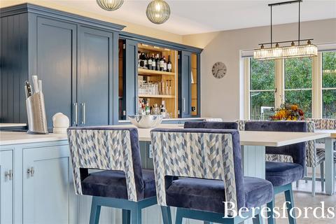 10 John Thresh Way, Langford, Maldon, CM9 6FR