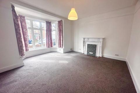 2 bedroom flat to rent, Langdon Road, Bromley, Kent, BR2 9JS