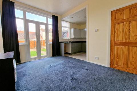 3 bedroom terraced house for sale, Glenwood Avenue, Westcliff on Sea, Essex, SS0 9DT